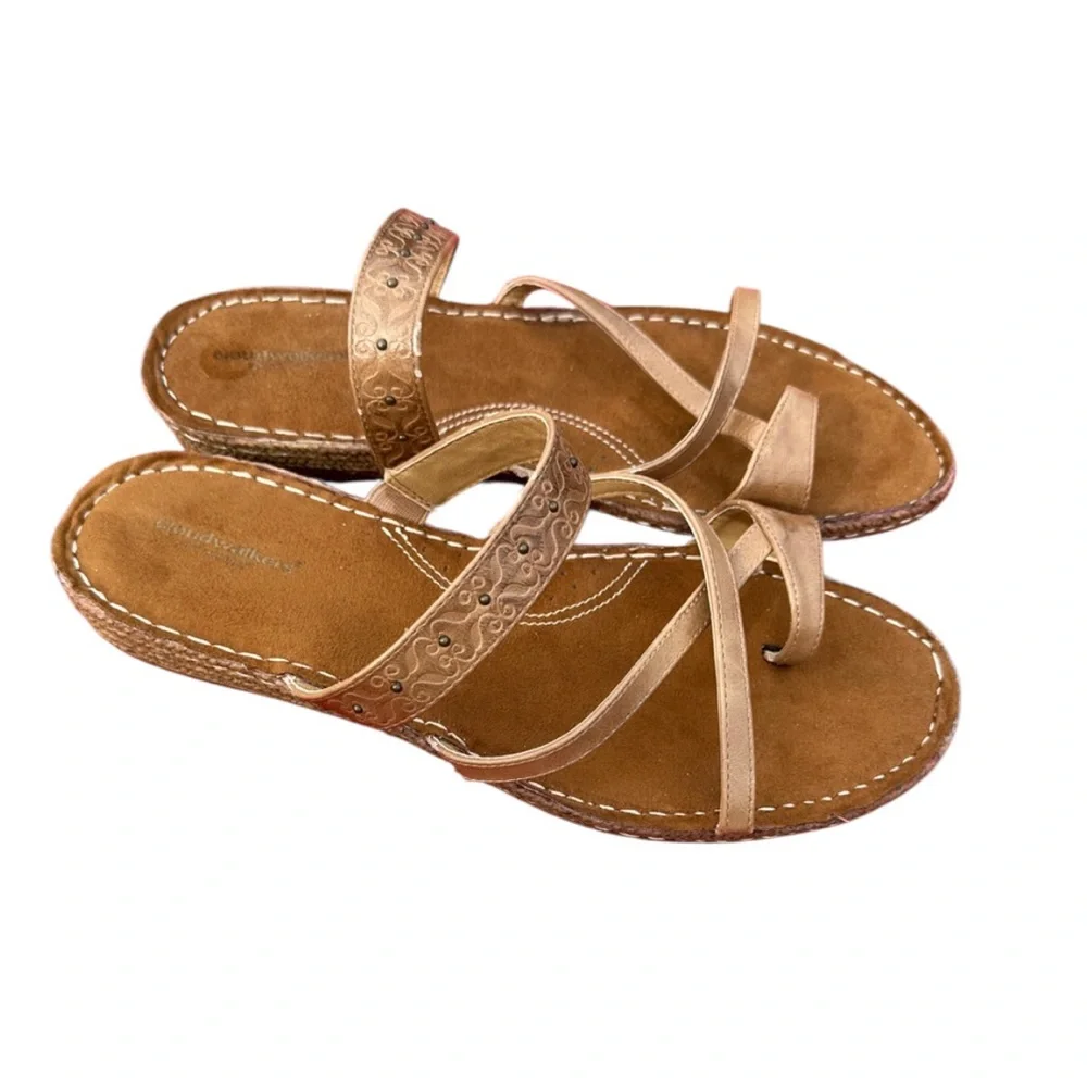 Cloudwalkers Kimmy Brown and Tan Strappy flat Sandals slip-on women's size 12W
